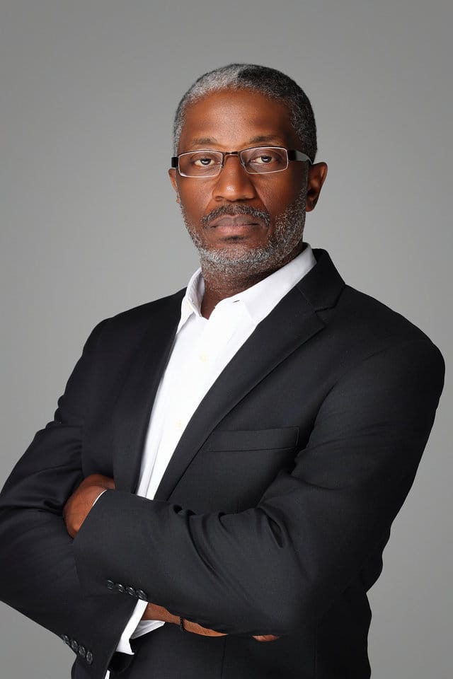 Reneldo Russell Headshot